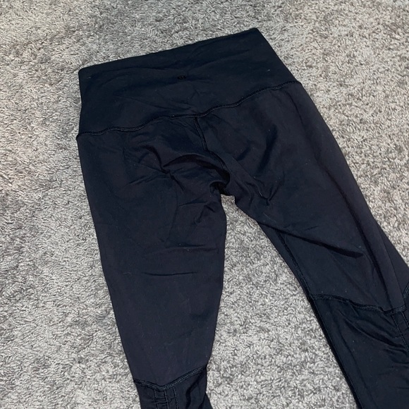 Lululemon stirrup legging - Picture 4 of 7